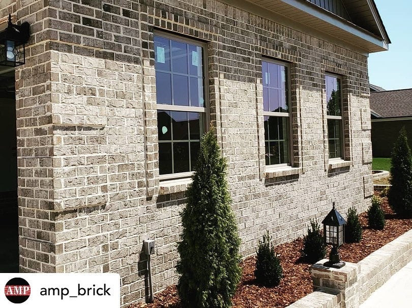 Evelyn Bay Queen Brick - Triangle brick