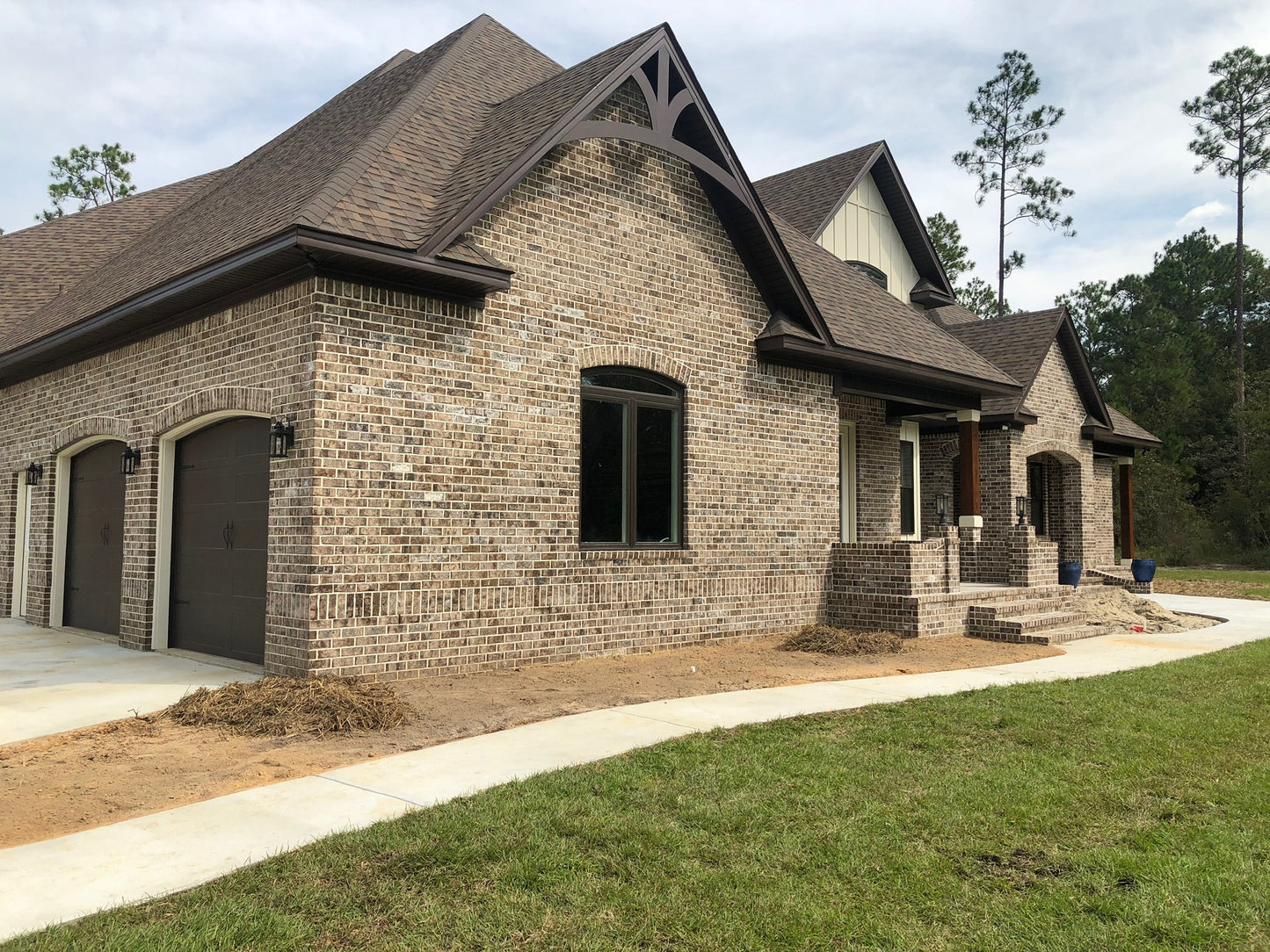 Mosstown Queen Brick - Cherokee Brick